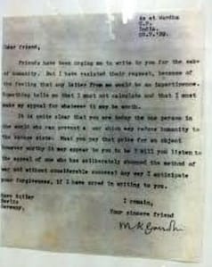 carta gandhi hitler